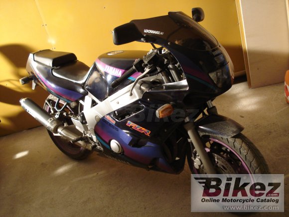 1993 yamaha fzr 600 photo